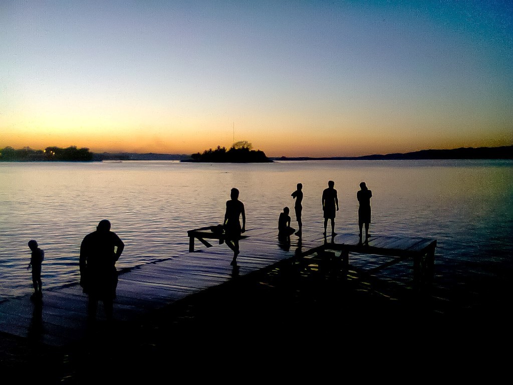 lago peten itza guatemala