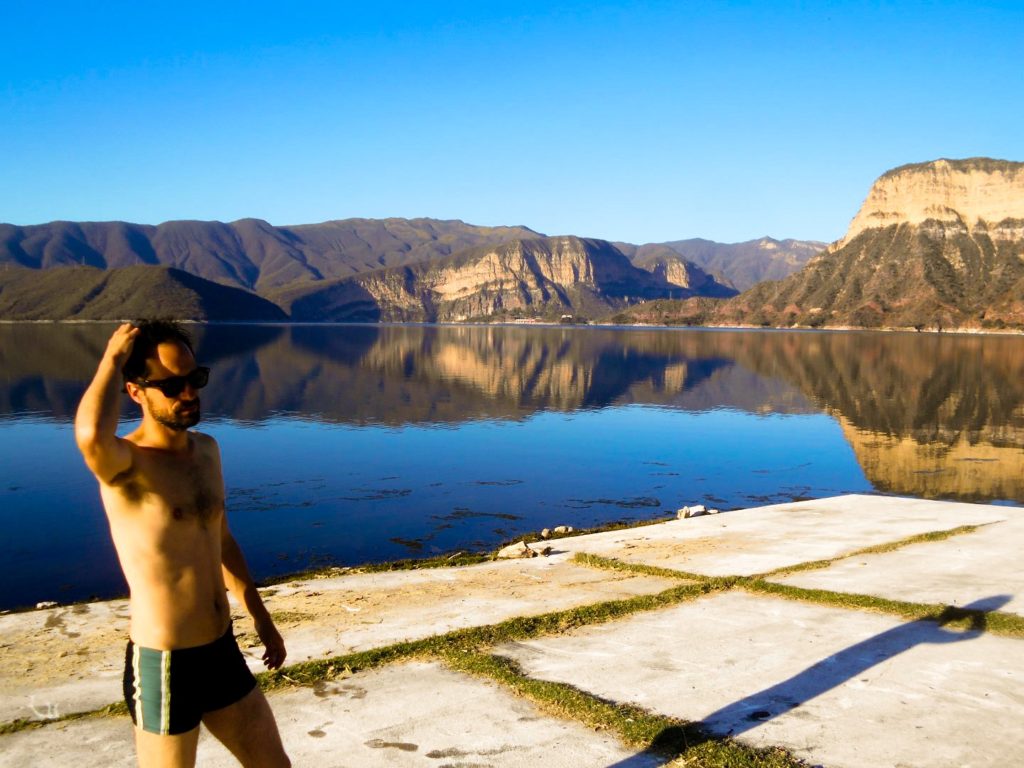 julian-de-almeida-en-el-embalse-cabra-corral