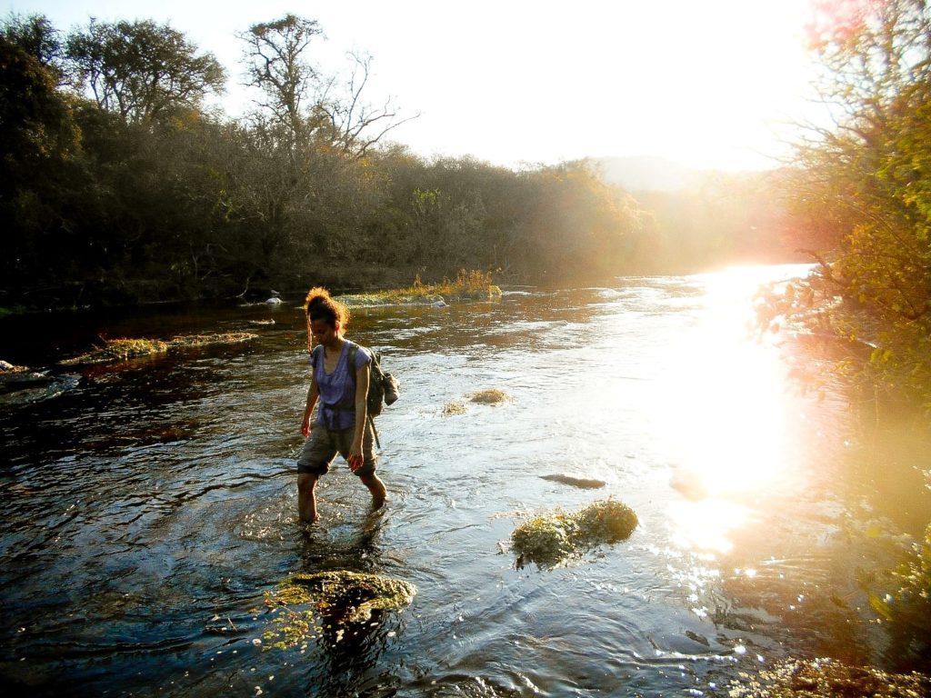 vanesa-olivieri-bajando-el-rio-icano